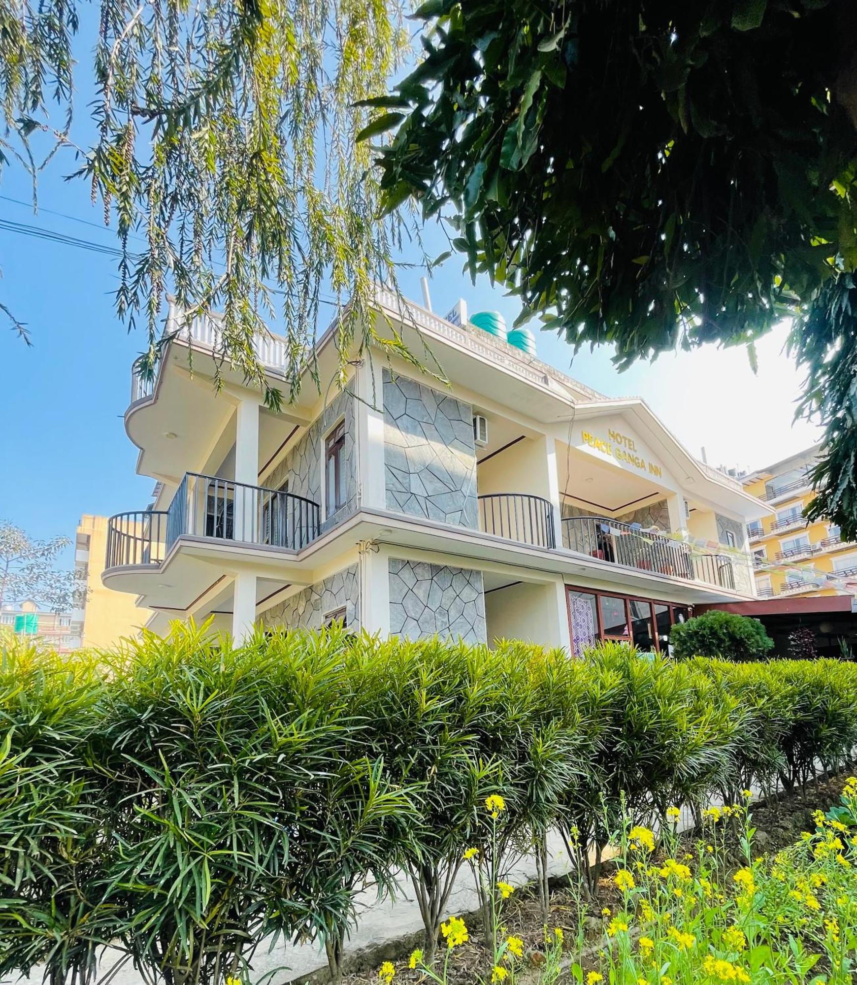 Hotel Peace Ganga Inn Pokhara Exterior photo